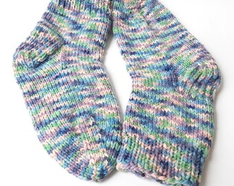 Calcetines cálidos de lana tejidos a mano, calcetines suaves y acogedores de invierno para mujer, calcetines coloridos y bonitos hechos a mano, calcetines tejidos para dormir con botas de senderismo, calentadores de piernas para abuela