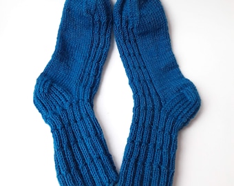 Calcetines cálidos de lana tejidos a mano, calcetines acogedores de invierno, lindos calcetines hechos a mano, calcetines suaves unisex hechos a mano