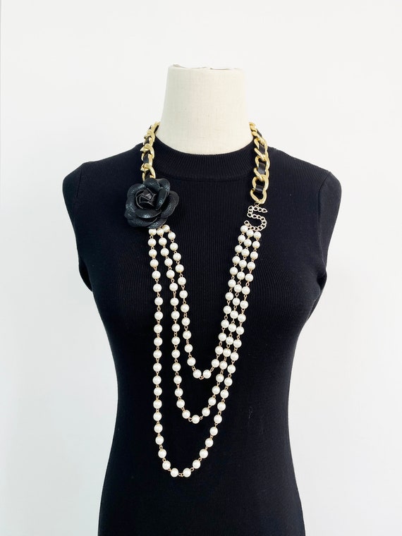 Burberry Faux-pearl Detail Chain Necklace 8027516 5045621856341 - Jewelry -  Jomashop