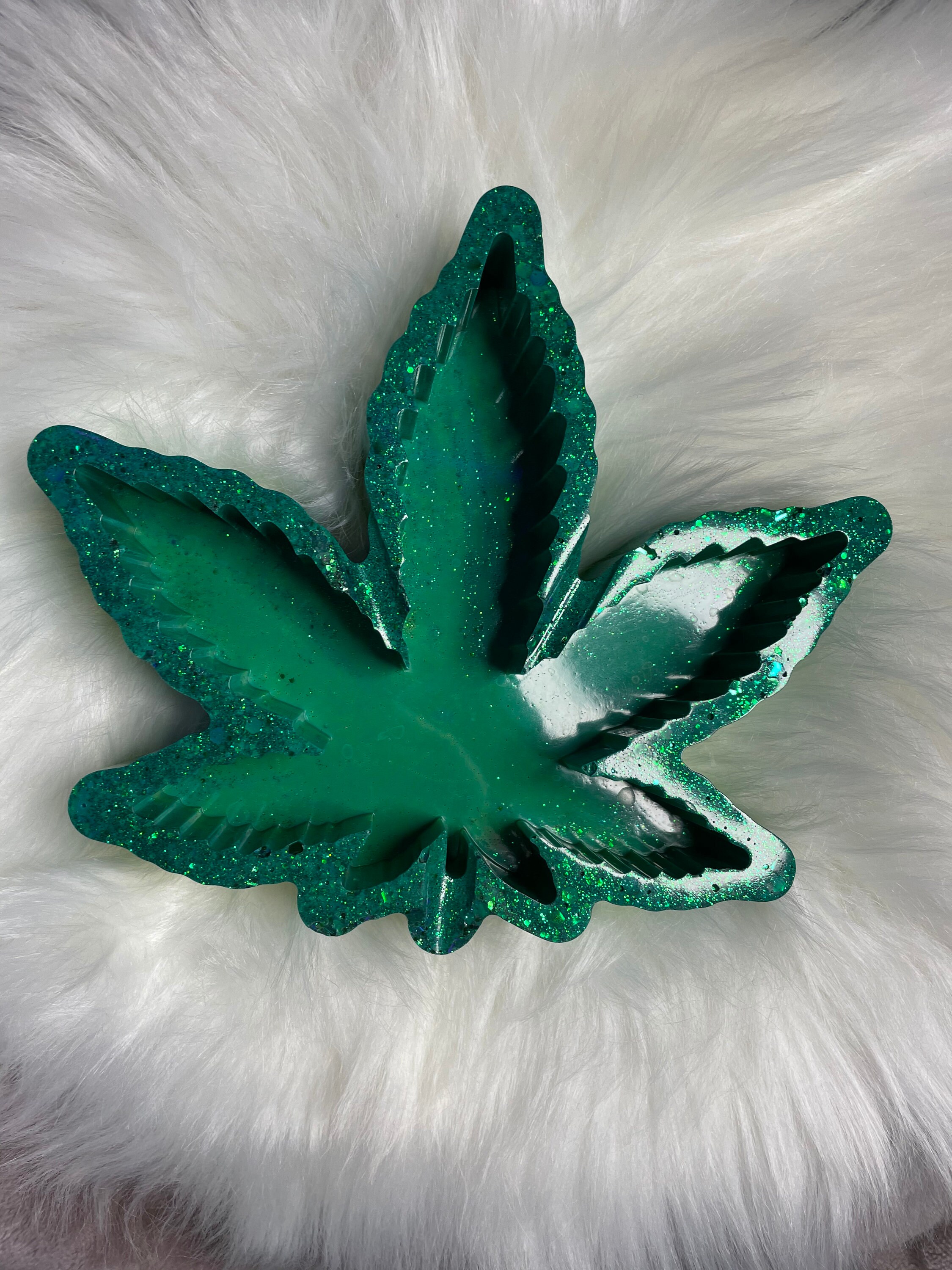 Resin Art Ashtray Weed Leaf Decor Etsy