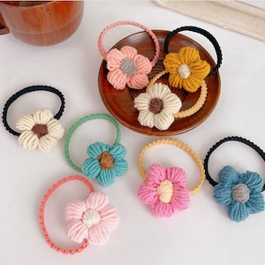 Elastiques à cheveux fleuris, cadeau d'enterrement de vie de garçon ou de jeune fille