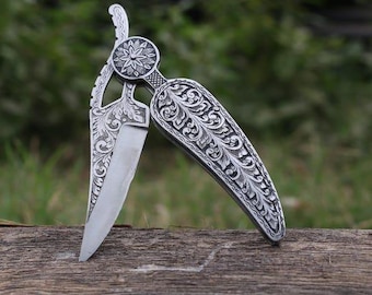 Hand Forged Damascus Pocket Knife: Hand Engraved Stainless Steel Handle
