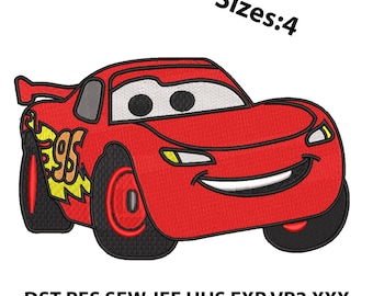 Pode incluir: Carro de corrida vermelho bordado com pneus pretos, chamas amarelas e laranja e o número 95. O carro tem um rosto sorridente e o texto "Sizes:4" está acima do carro. A parte inferior da imagem tem o texto "DST PES SEW JEF HUS EXP VP3 XXX".