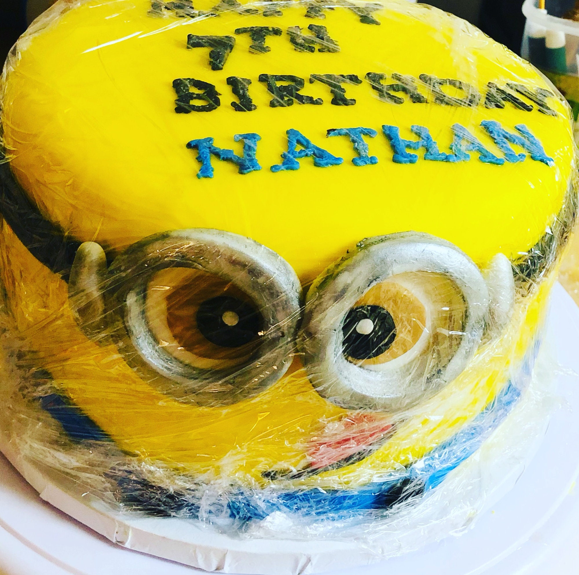 Minion sheet cake | Sheet cake, Minions, 2nd birthday parties