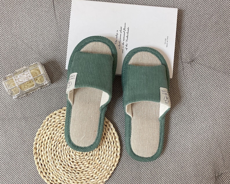 Women Linen Slippers,Handmade Linen Slippers,Home Linen Slippers,Summer Slippers,Indoor Slippers,Unisex Comfy Slippers,Smiley Linen Slippers green