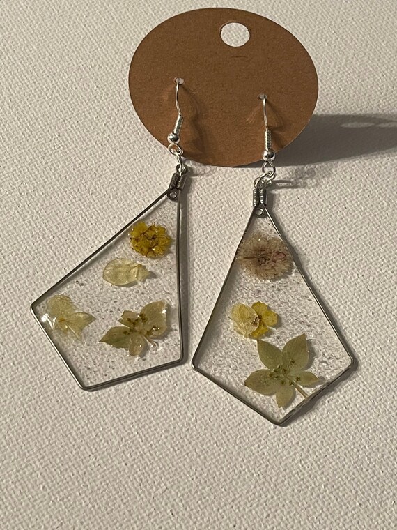 Dried Flower Resin Earrings Etsy