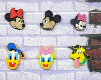 Fab Five Charms Pins & Clips Clothing & Shoe Clips Kids Shoe Charms Donald Duck Shoe Charms Character Shoe Charms Back to School Shoe Charms Cartoon Charms Jewellery Brooches 