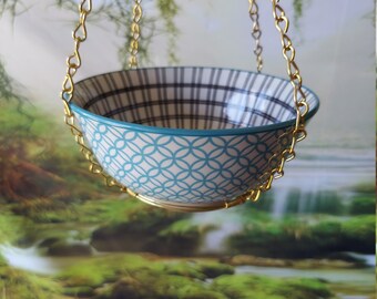 Hanging Bird Feeder, Ceramic Bowl, Macramé Hoop, Bird Lover Gift, Gift for Mom, Gift for Dad, Housewarming Gift