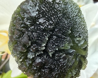 Natural Moldavite Specimen – Krasejovka Locality | 53.33g | Deep Sculpture | High Translucency | Czech Tektite