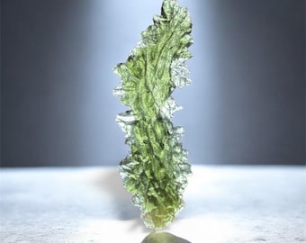 Besednice Jezkovna Moldavite: Hedgehog Texture, Angel chime (9.84g)