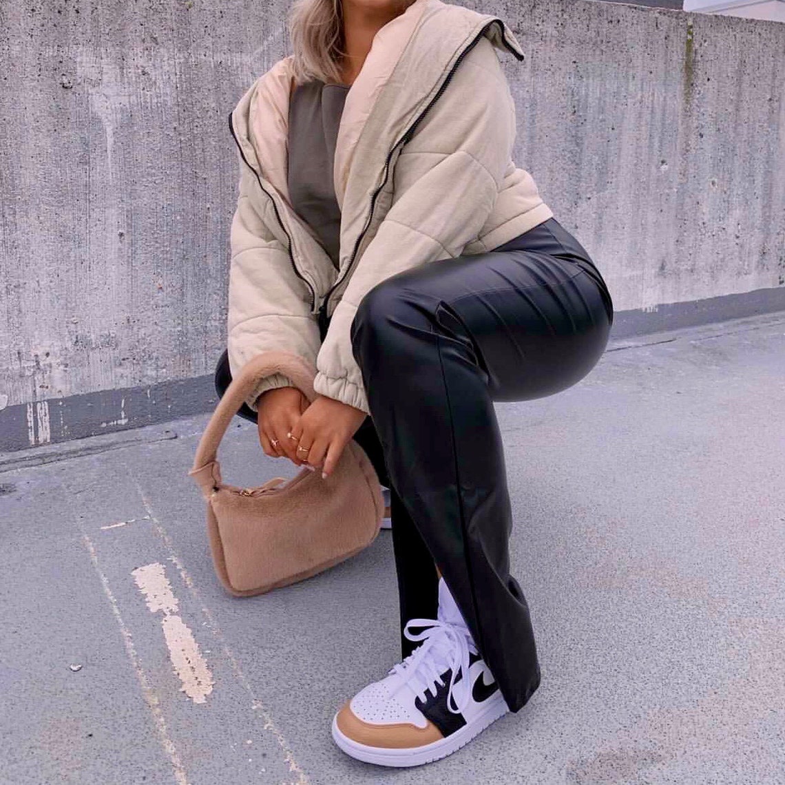 nude jordan 1