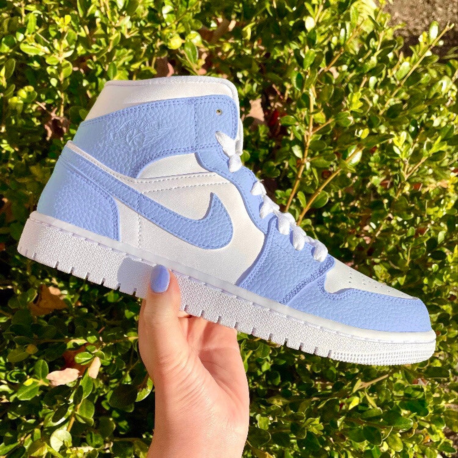 where to buy jordan 1 online