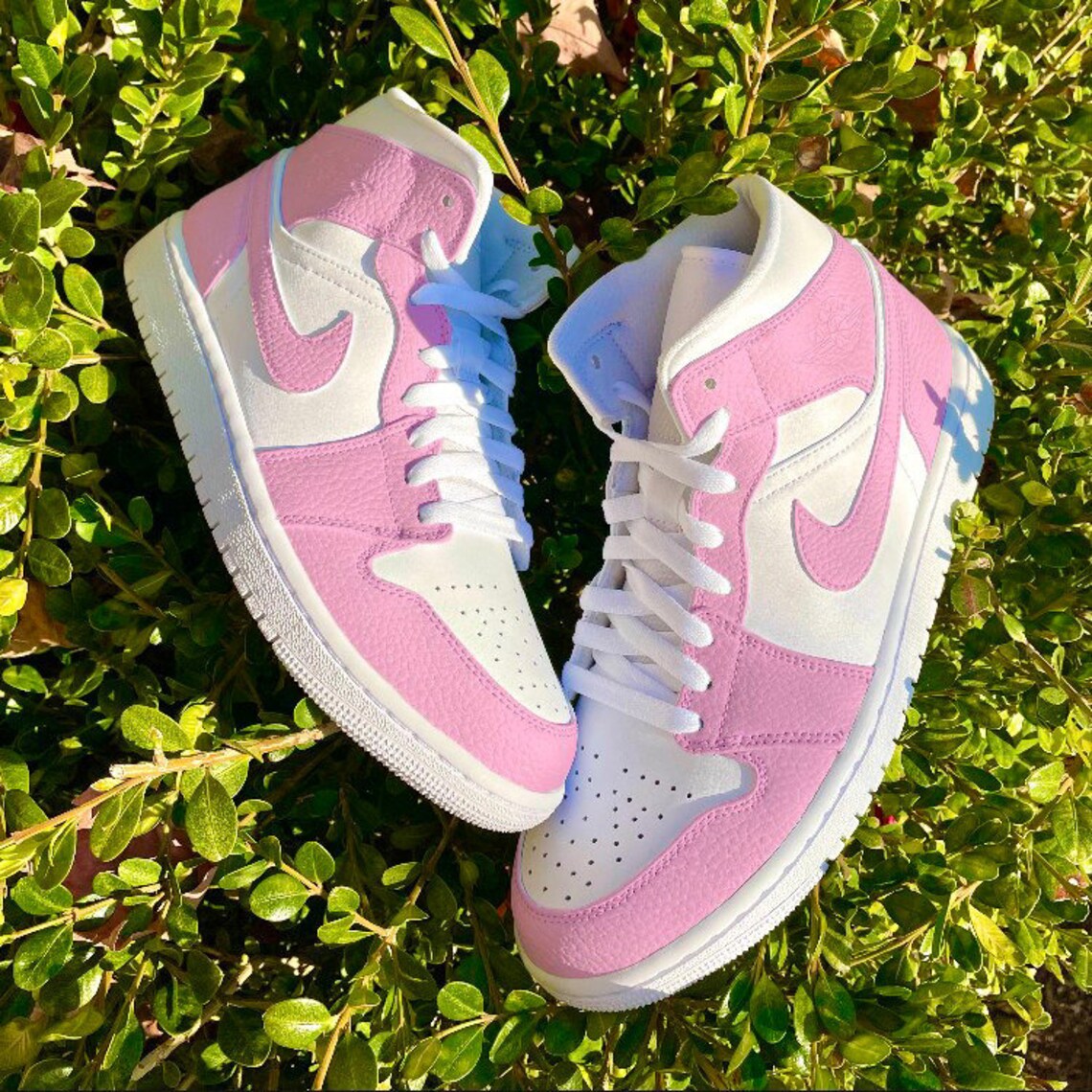 glossy baby pink air jordan 1
