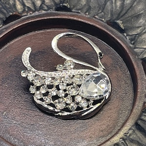 Luxe’s clear Crystal Swan Brooch Rhinestone silver tone rhinestone gift scarf accessory please see measurements In pictures  mother day gift