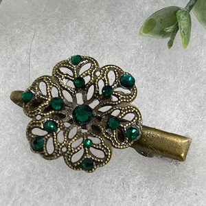 Emerald green Flower crystal rhinestone 2..0” antique vintage style alligator clip wedding shower bridesmaid birthday princess gifts