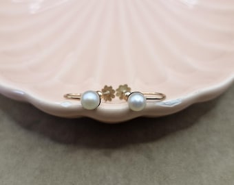9k Pearl Earrings Vintage Screw Back Real Cultured Pearl Studs Classic Traditional Bridal Stamped 9ct Rosey Gold Dainty Feminine