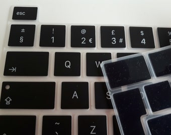Peau de clavier ultra fine et respectueuse de l'environnement pour le Royaume-Uni et l'Union européenne – Housse pour Apple MacBook Air et Pro de haute qualité, couleurs noires ou claires, résistante à l'eau et à la poussière.