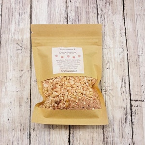 Strawberries & Cream Popcorn - Popcorn Mix - Hermit Crab Food - Homemade - Popcorn Mix - Crabcuisineco
