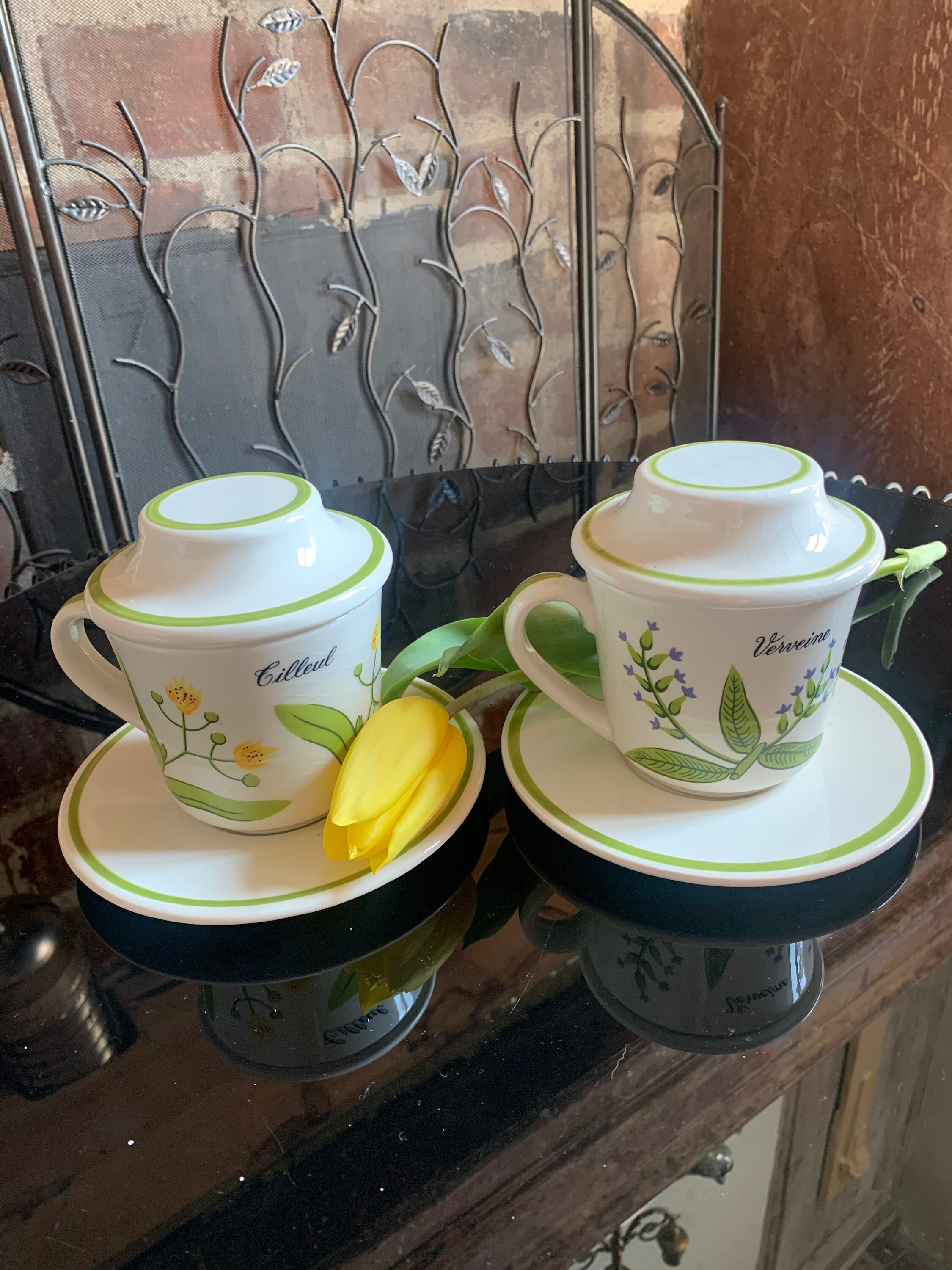 Françaises Longchamp 2 Tasses avec Soucoupes Mon Jardin Peint à La Main