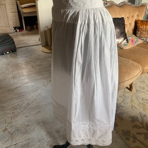 Handmade French antique white cotton skirt with lace hem size S/M. image 2