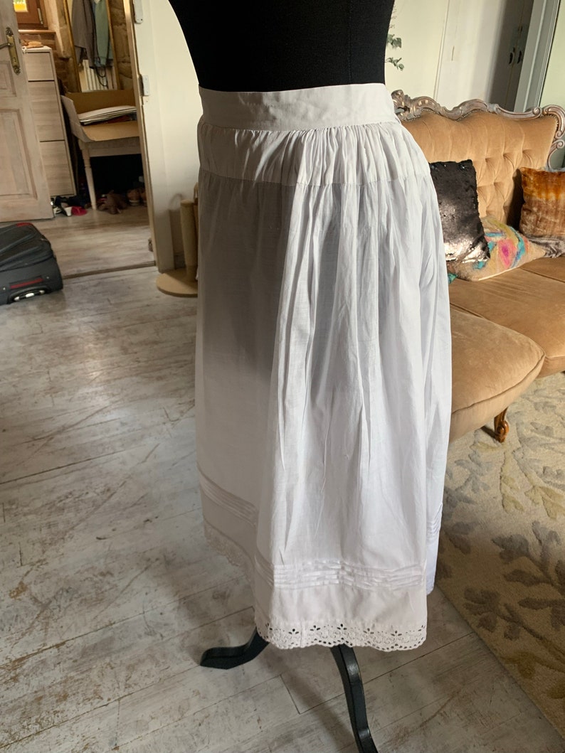 Handmade French antique white cotton skirt with lace hem size S/M. image 2