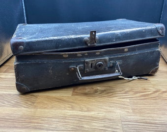 Vintage retro suitcase from the 40s. Storage, boho decor. Cardboard suitcase, Briefcase, Storage box, Luggage suitcase, Bedside table.