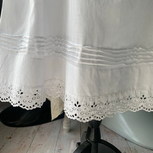 Handmade French antique white cotton skirt with lace hem size S/M. image 5
