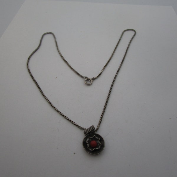 Sterling Silver Box Chain Necklace with Handarbeit Sterling Pendant