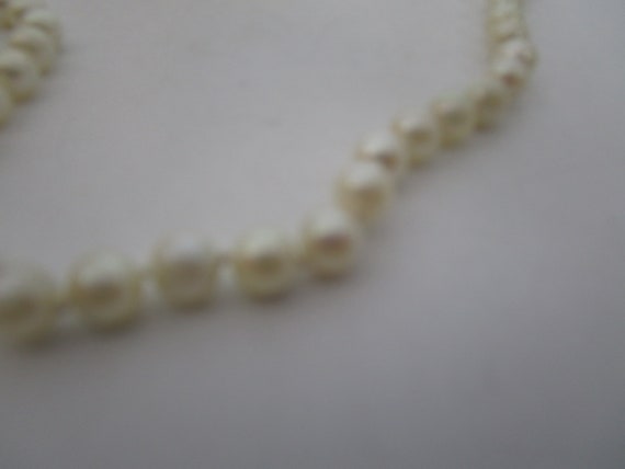 Vtg 18 inch Long 8MM Pearl Necklace - image 2