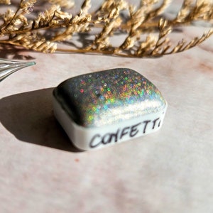 CONFETTI holografisches Viertelpfannenaquarell, Holoeffekt für Nagelkunst, bestes Geschenk für Künstler, schlaues Liebhabergeschenk, Farbverschiebung metallische Farbe