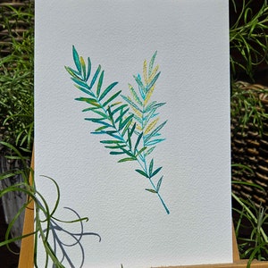 Disegno di rametto di rosmarino in formato A5 sulla parete della cucina, decorazione di erbe aromatiche nel soggiorno, sorpresa unica per la nonna in occasione dell'inaugurazione della casa, immagine botanica ad acquerello