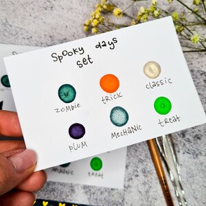 Set de tarjetas de acuarela con puntos - Muestra de pintura SPOOKY DAYS para colorear ojos de muñecas, regalo artesanal para abuelas, efímeras de papel y libro para colorear de hadas