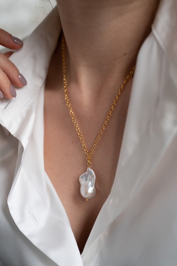 ARTE Large Baroque Pearl Pendant Necklace Single Baroque Pearl