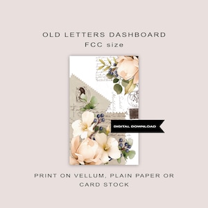 Puede incluir: Una descarga digital imprimible de un tablero con una estética vintage. El diseño presenta viejas cartas, sobres, flores y bayas. El texto "OLD LETTERS DASHBOARD" y "FCC size" está incluido en el diseño. El texto "DIGITAL DOWNLOAD" también está incluido en el diseño.
