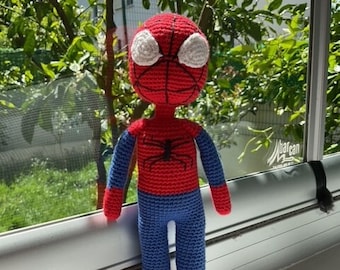 Muñeco de ganchillo de Spiderman, juguete amigurumi de superhéroe, regalo para niños