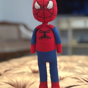 Spiderman häkeln Amigurumi Spielzeugpuppe, Superheld Action Figure Plüsch Zubehör Bild 6