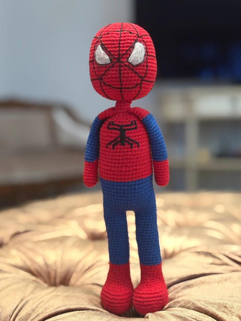 Spiderman häkeln Amigurumi Spielzeugpuppe, Superheld Action Figure Plüsch Zubehör Bild 6