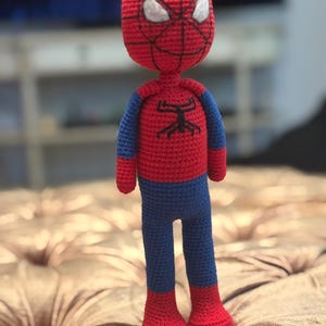 Spiderman häkeln Amigurumi Spielzeugpuppe, Superheld Action Figure Plüsch Zubehör Bild 2