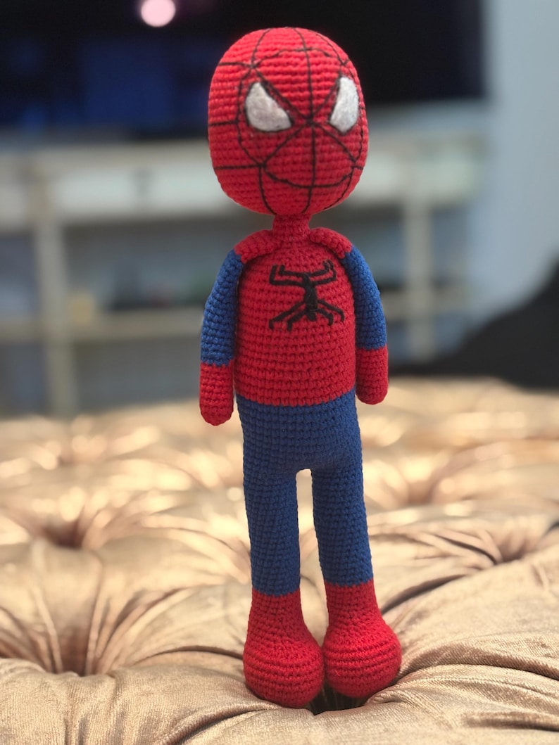 Spiderman häkeln Amigurumi Spielzeugpuppe, Superheld Action Figure Plüsch Zubehör Bild 2