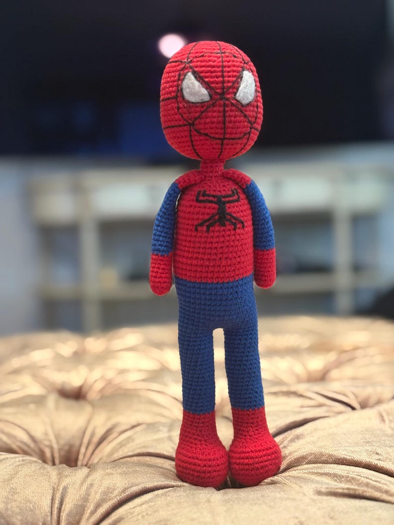 Spiderman häkeln Amigurumi Spielzeugpuppe, Superheld Action Figure Plüsch Zubehör Bild 4