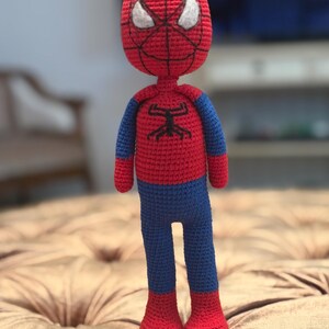 Spiderman häkeln Amigurumi Spielzeugpuppe, Superheld Action Figure Plüsch Zubehör Bild 5