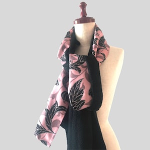 Seidenschal,Japanischer Seidenschal,Handgemachter traditioneller KimonoSchal aus Vintage Kimono