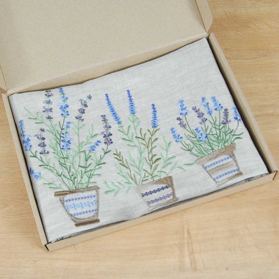 Runner da tavolo con design alla lavanda, runner floreale viola
