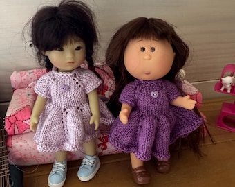 Tutoriel patron tricot poupées Yu Ping de Ruby Red et mini Mia 14 cm, robe, français et anglais