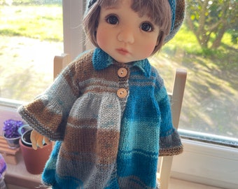 Tutorial/knitting pattern for Meadow Moppets dolls, coat and large hat, French and English
