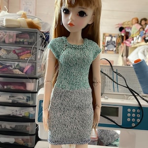 Tutorial/patrón de tejido para muñecas BJD vestido recto de 60 cm en francés e inglés