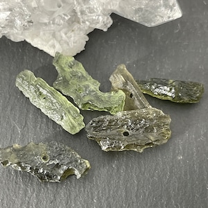 Raw Moldavite beads 14-19mm long - of of 6 beads  e