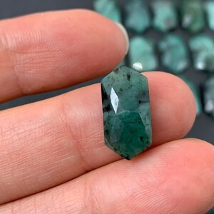 Faceted Emerald long hexagon 8x16mm cabochon/ F8 bild 10