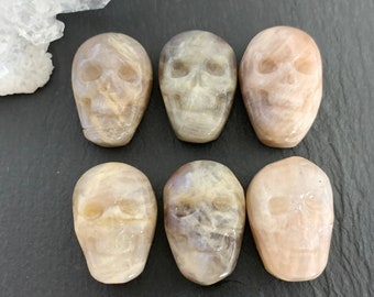 Moonstone Skull 15x22mm Cabochon