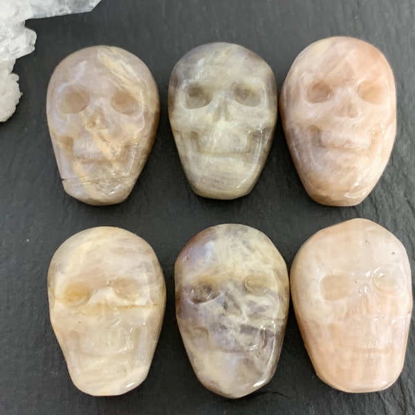 Moonstone Skull 15x22mm Cabochon